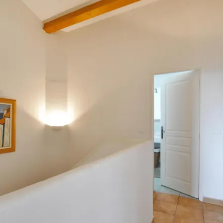Gorgeous In * Roquebrune-sur-Argens